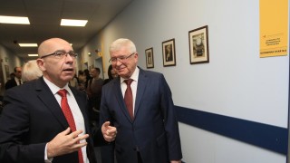 Асоциацията на дружествата за здравно застраховане АДЗЗ е изнесла данни