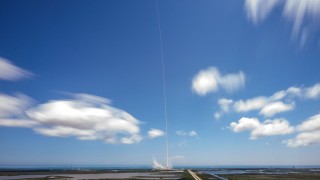 Американската компания SpaceX успешно си прибра първата степен на ракетата