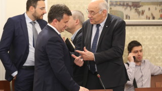 Необходимо е да се изработи регулаторна рамка за да се реализира