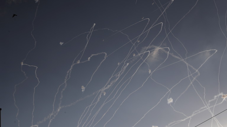 Точно в 17.00 ч. местно време в израелския град Ашкелон