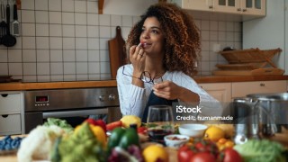 Есента е сезонът на шарените листа по дърветата дъждовете и