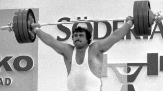 Почина един от най великите български щангисти Антонио Кръстев Той е