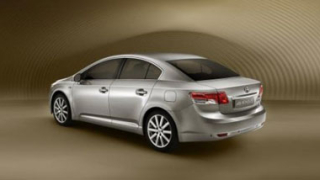 Toyota показва новото поколение на Avensis 