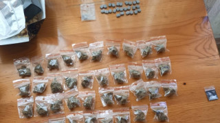 19 души са били задържани за наркотици през поредицата от