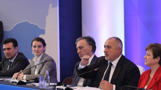 Развитието на Балканите е сред водещите теми на петъчните вестници