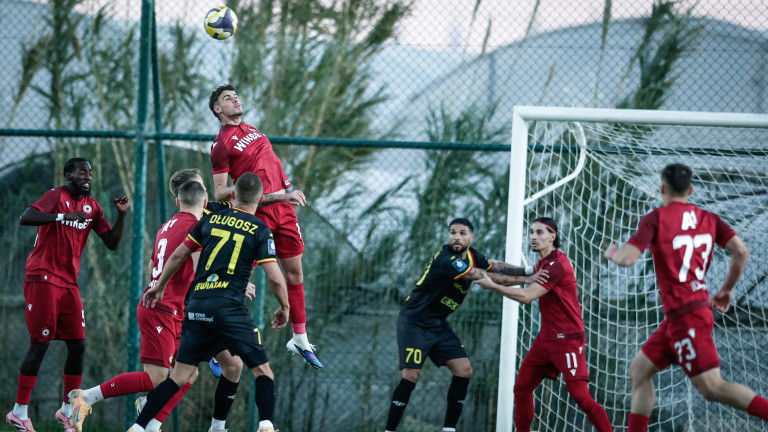 ЦСКА - Корона Киелце 0:2 (Развой на срещата по минути)