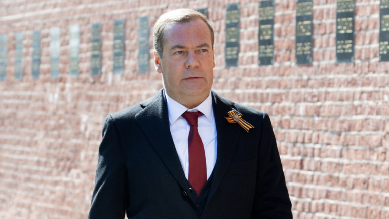 Медведев посочи Запада като съучастник на Киев в атентата 