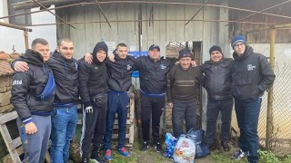 Фенове на Левски продължиха прекрасната инициатива Синята Коледа Привържениците помагат