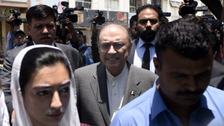 Асиф Али Зардари бивш президент на Пакистан е арестуван в