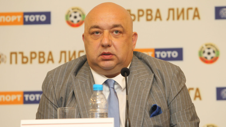 Министър Кралев не вярва, че УЕФА ще накаже България