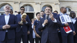 Макрон към световните шампиони: Гордеем се с вас!