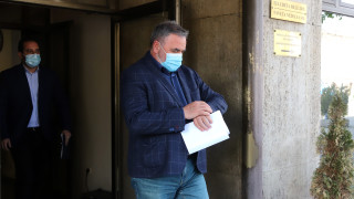 Към момента не се предвижда никаква промяна на сроковете на