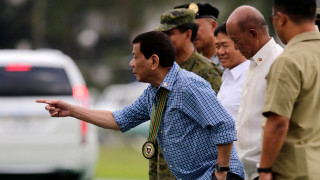 Филипинският президент Родриго Дутерте спечели правомощия за военно положение за