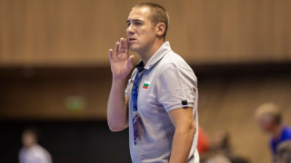 Селекционерът на младежките национали по хандбал Виктор Симеонов обяви че