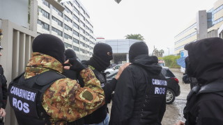 Италия поиска от Франция да й предаде осъден убиец за