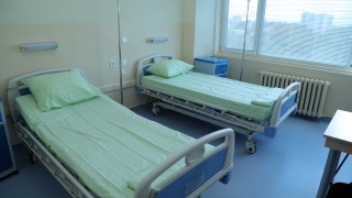 Затвориха временно COVID отделението в Многопрофилната болница в Тетевен съобщава