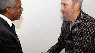 "100 часа с Фидел" подарява Кастро на Анан