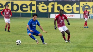 Бившият футболист на Верея Александър Н Думбу ще продължи кариерата си в