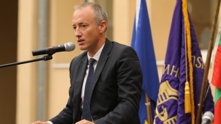 450 милиона лева повече в сферата на образованието очаква министър