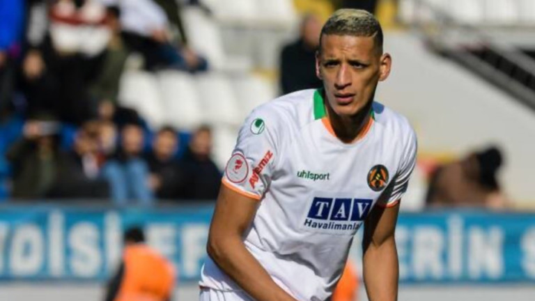 Във Франция: Пропадна трансфер на марокански нападател в клуб от София