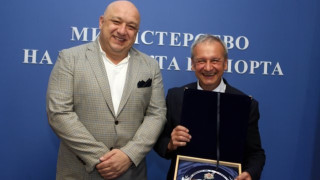 Министърът на младежта и спорта Красен Кралев се срещна с