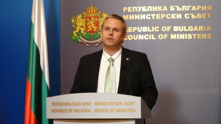 Заместник министърът на електронното управление Михаил Стойнов е ръководил целия процес