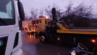 Близки и приятели на загиналия при тежката катастрофа с жертва