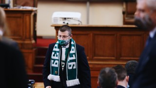 Предоставянето на военна помощ за Украйна категорично не значи въвличане