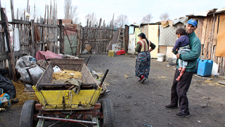 Много цигани стават жертва на насилие, твърди &bdquo;Амнести Интернешънъл&rdquo;