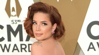 Холзи стана майка за пръв път