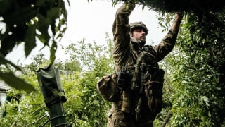 Докато представителите на администрацията на Байдън оценяват бавния напредък на