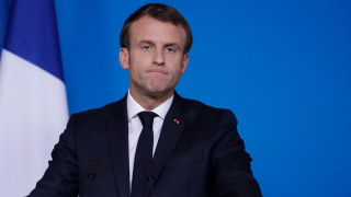 Френският президент Еманюел Макрон предупреди че смъртта на Абу Бакр