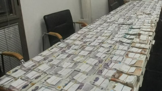 Нов опит за пренасяне на голямо количество недекларирана валута са
