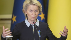 Урсула фон дер Лайен пристигна в Киев с 14 еврокомисари