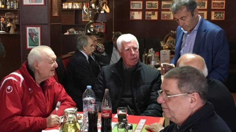 Легенди на ЦСКА се събраха у дома, на "Армията"