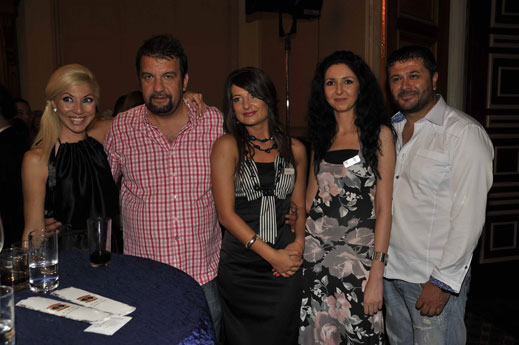 Бианка води конкурс за миски