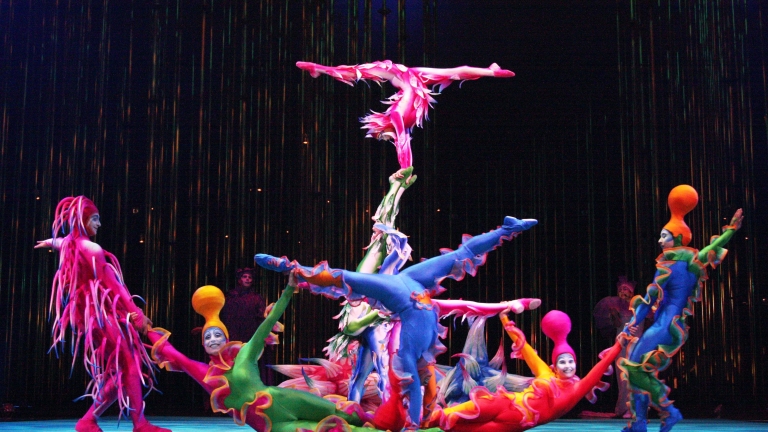 Звезди от "Цирк дьо Солей" се срещат с родните фенове в столичен мол