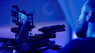 Някои хора казват че живеем в ера в която професионалната