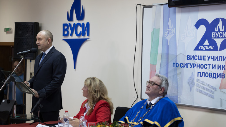 Президентът на Република България Румен Радев участва в тържественото събрание,