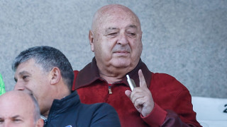 Президентът на Славия Венцеслав Стефанов стана поредният футболен деятел