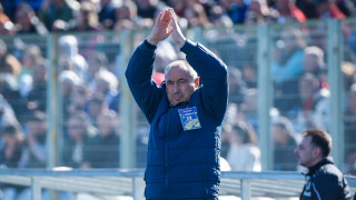 Старши треньорът на Левски Станимир Стоилов разпусна отбора след победата