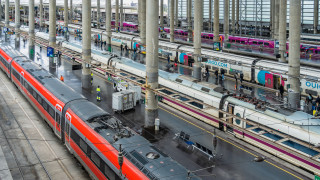 Испания подготвя най големия ускорителен тласък в историята на високоскоростните си