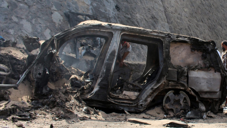 Седем загинали след въздушна атака до столицата на Йемен