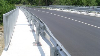 Започна изграждането на нов мост над река Чинар дере при