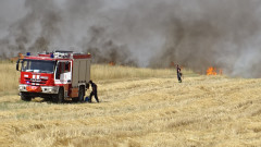Не е локализиран горският пожар в Пазарджишко