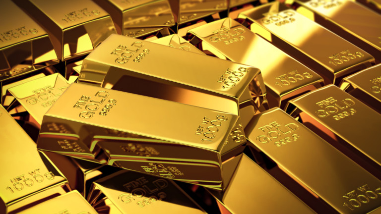Златото продължава да поскъпва. Инвеститорите бягат от риска