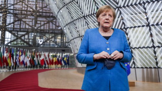 ООН кани Меркел на работа