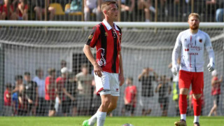 Българският полузащитник Станислав Петков реализира много красив гол в мач от