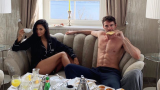 Потните вечери на Никол Шерцингер и Том Евънс