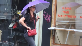 Днес ще преобладава слънчево време с временни увеличения на облачността